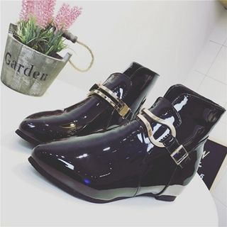 Hipsole Patent Ankle Boots