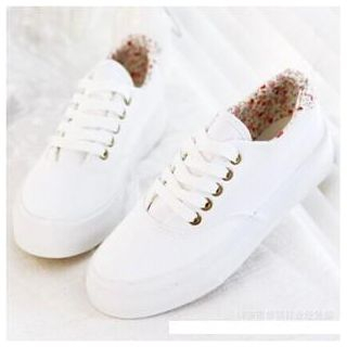 EUNICE Canvas Sneakers