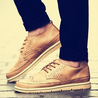 Chariot Wing-Tip Oxfords