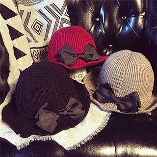 Hats 'n' Tales Bow Knit Bucket Hat