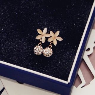 Love Generation Flower Earrings As Figure - One Size