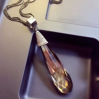 EPOQ Crystal Drop Necklace