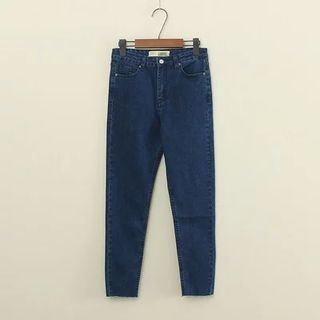 Mushi Cropped Slim Fit Jeans