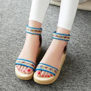 Pangmama Embroidered Wedge Sandals