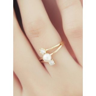 kitsch island Faux-Pearl Crystal Ring