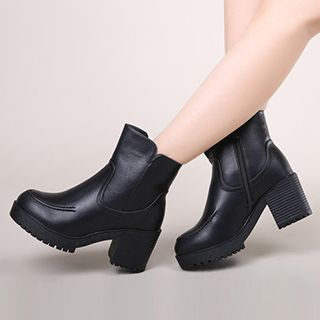 DUSTO Block Heel Zip-up Short Boots