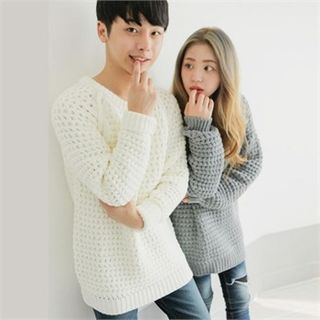 TOMONARI Couple Raglan-Sleeve Chunky-Knit Sweater