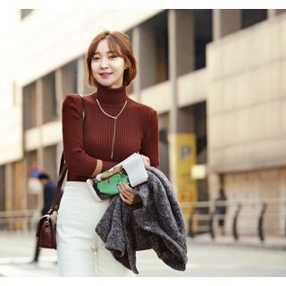 ssongbyssong Turtle-Neck Contrast-Trim Knit Top