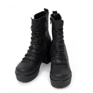 Chunky Heel Zip-Up Boots