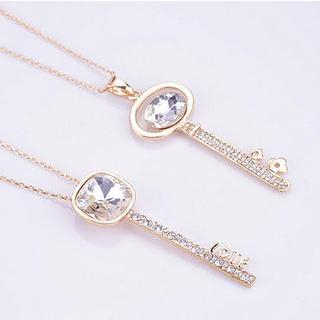 Best Jewellery Crystal Key Necklace