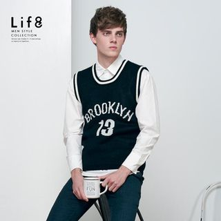 Life 8 Printed Knit Vest