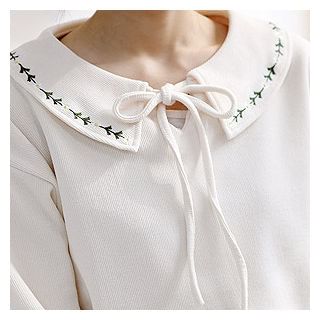 Sechuna Tie-Front Embroidered Top