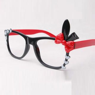 Bow-Accent Spectacle Frame