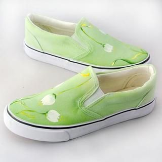 HVBAO Painted Floral Canvas Slip-Ons