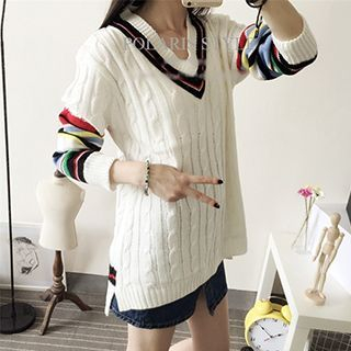 Polaris Patterned V-Neck Sweater