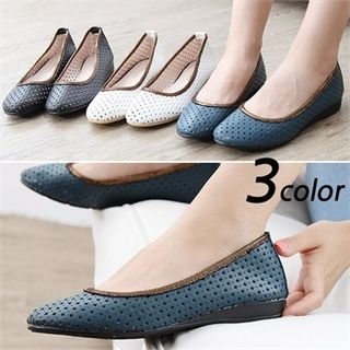 Reneve Wedge-Heel Perforated Pumps