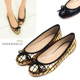 Bow Accent Metallic Flats