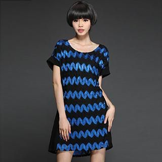 Mythmax Short-Sleeve Contrast-Color Lace Dress