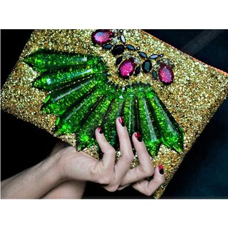 Bao Style Embellished Glitter Clutch