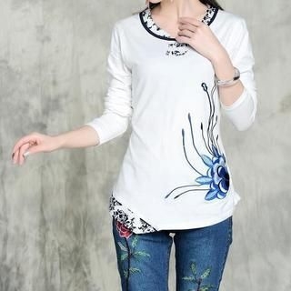 Sayumi Flower Embroidered Long-Sleeve Top