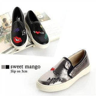 SWEET MANGO Platform Embroidered Slip-Ons