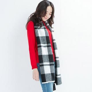 CatWorld Plaid Scarf