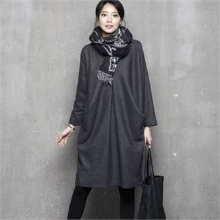 HALUMAYBE Pocket-Front Loose-Fit Wool Blend Shirred Dress