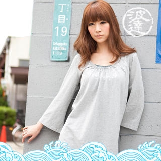 Scoopneck Long-Sleeve Tunic Light Gray - One Size