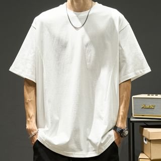 Short-Sleeve Round Neck Plain T-Shirt