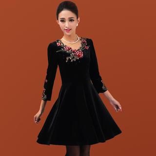 Sayumi Long-Sleeve Floral Embroidered A-Line Dress