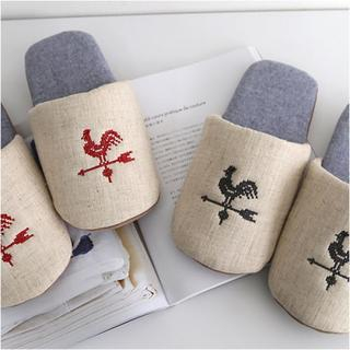 iswas Embroidered Slipper