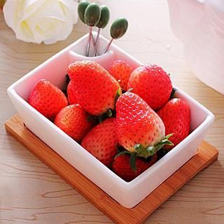 Kawa Simaya Fruit Bowl + Forks + Coaster