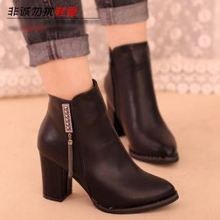 IYATO Faux Leather Tasseled Block Heel Ankle Boots