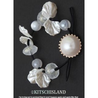kitsch island Faux-Pearl Hair Tie