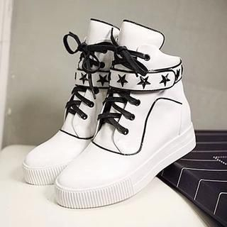 JY Shoes Star Patterned Strap High-Top Sneakers