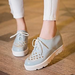 Sidewalk Studded Lace-up Shoes