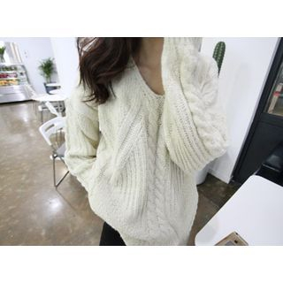 MARSHMALLOW V-Neck Cable-Knit Tunic Sweater