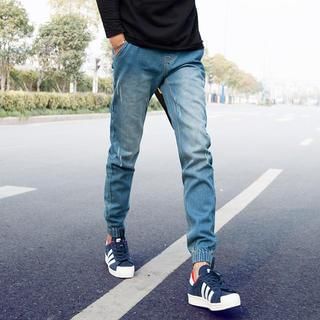 Chuoku Distressed Jogger Jeans