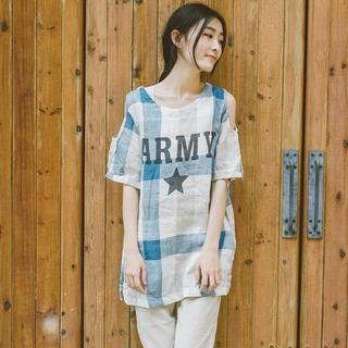 Ranche Cut-Out Sleeve Plaid Lettering Top