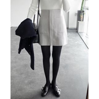 UPTOWNHOLIC Pocket-Detail Wool Blend Skirt