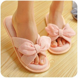 Momoi Bow Accent Slippers