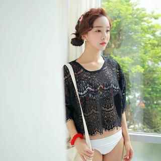 WITH IPUN Lace Crop Top