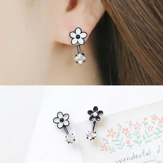 soo n soo Flower Drop Earrings