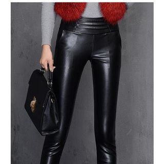 Oaksa Faux Leather Skinny Pants