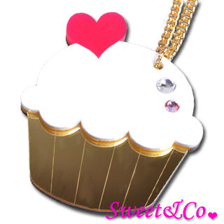 Sweet & Co. Sweet&Co. XL Mirror White Cupcake Gold Necklace Gold - One Size