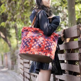 SUPER LOVER Nordic-Pattern Tote