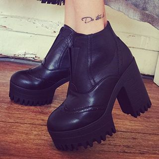 Mancienne Zipped Chunky-Heel Ankle Boots