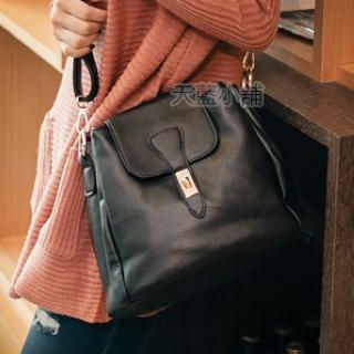 Twist-Lock Flap Shoulder Bag