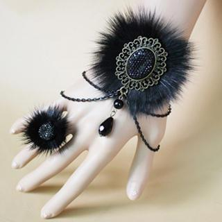 Fit-to-Kill Fur Elegant Bracelet & Ring Set  Black - One Size