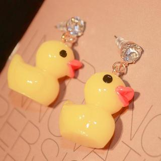 Ticoo Yellow Bathing Duck Rhinestone Ear Stud